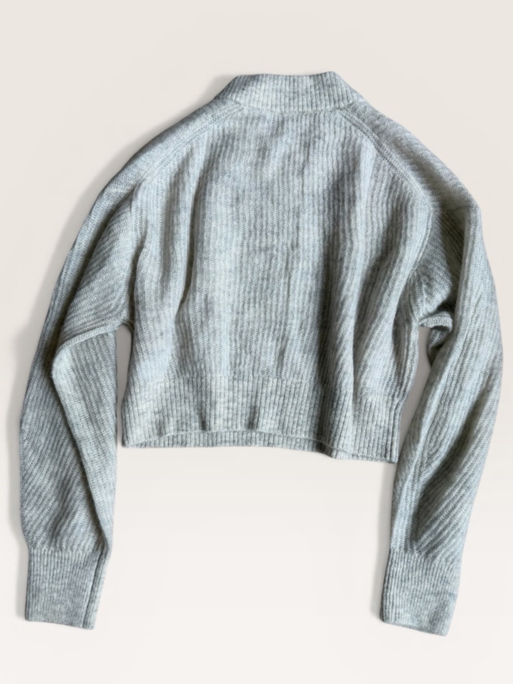 Everlane Light Beige V-Neck Ribbed Knit Sweater size medium - Picture 4 of 7